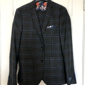 Paisley & Gray Charcoal Window Pane Suit